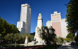 Parkings en Plaza de España, Madrid